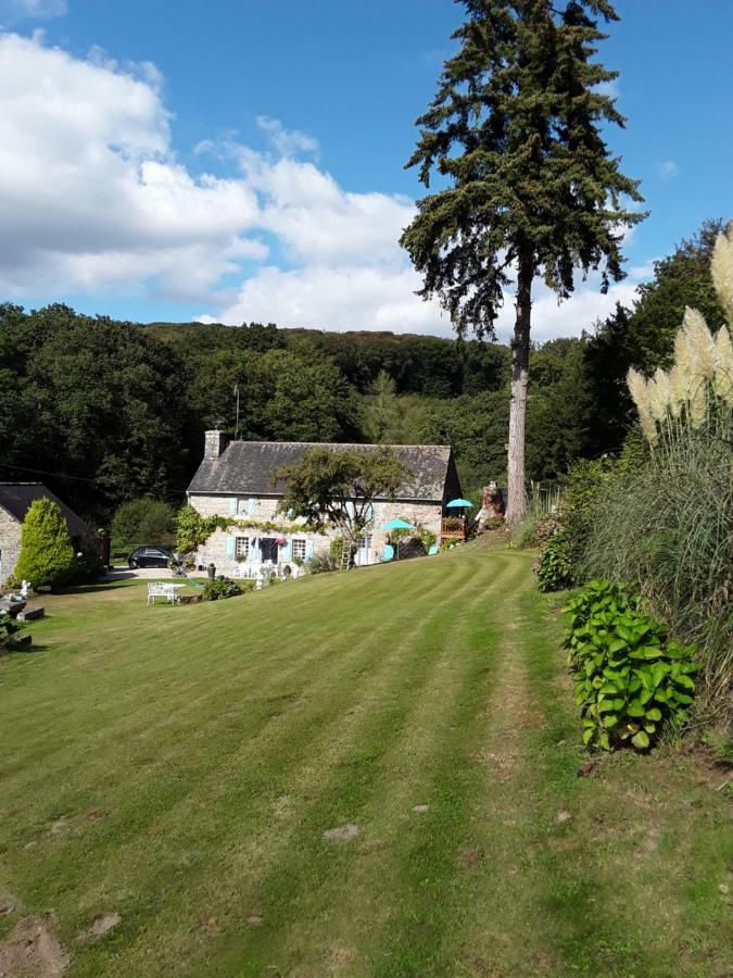Moulin De La Civiere Bed and Breakfast Kergrist-Moelou Esterno foto