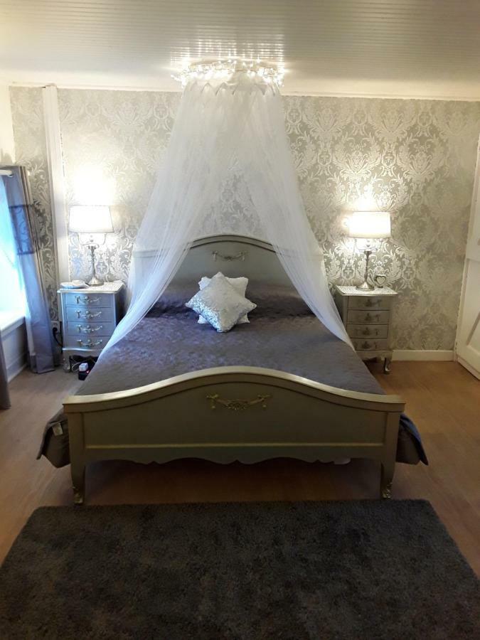 Moulin De La Civiere Bed and Breakfast Kergrist-Moelou Esterno foto